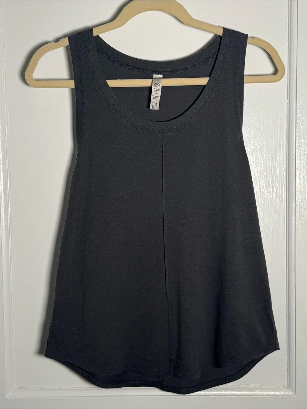 ALO Yoga Scoop Neck Tank Top